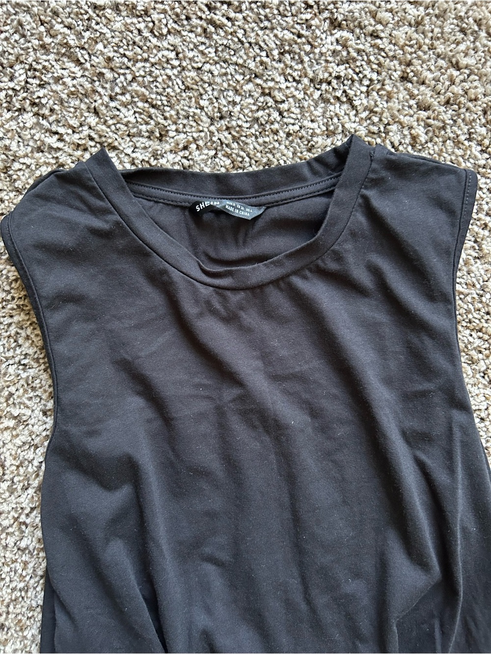 She and Sky Black Sleeveless Crewneck Tank Top